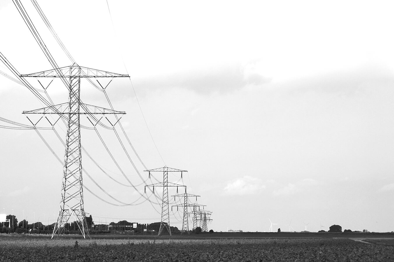 Hochspannungsleitung – Quelle niederfrequenter magnetischer Wechselfelder